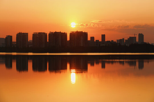 南昌艾溪湖公园日落黄昏