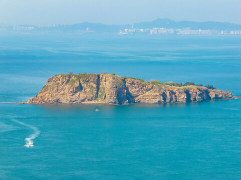 辽宁大连滨海路春季海滨风光