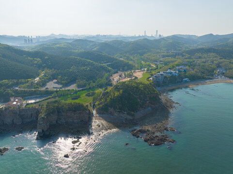 辽宁大连滨海路春季海滨风光