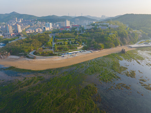 辽宁大连滨海路春季海滨风光