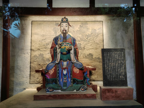 費祎塑像