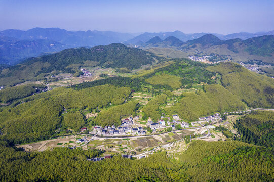 澤雅鎮(zhèn)鄉(xiāng)村