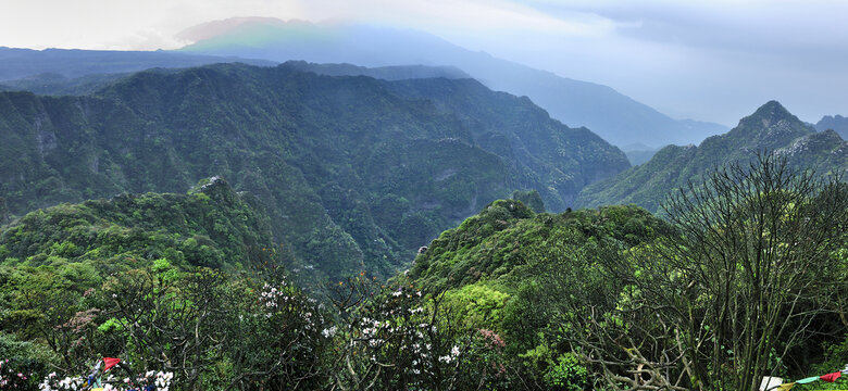 广西大明山晨景