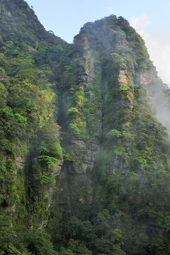 广西金秀圣堂山景观