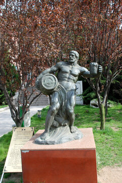 酒神狄俄尼索斯雕像