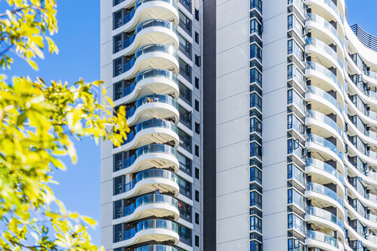 住宅楼阳台建筑外立面特写