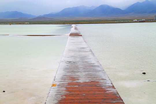 青海茶卡盐湖