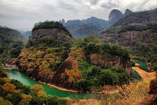 武夷山九曲溪天游峰