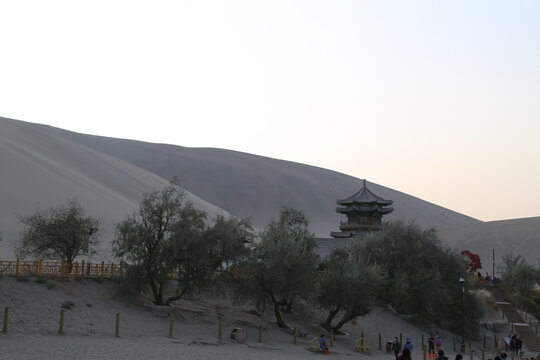 鸣沙山月牙泉景区