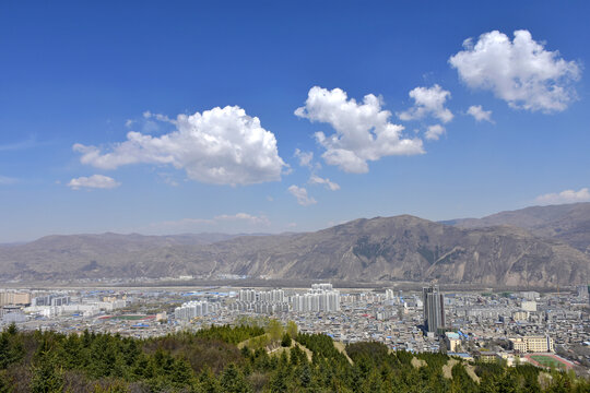 岷县城全景