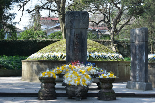 杭州西湖雷锋塔断桥灵隐寺