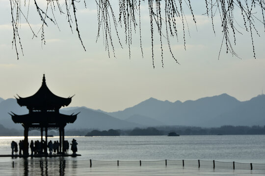 杭州西湖雷锋塔断桥灵隐寺