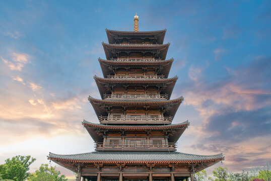 宝山寺万佛宝塔