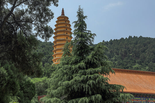 灵山寺