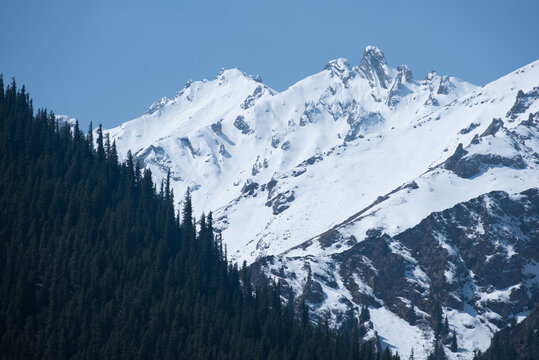 天山