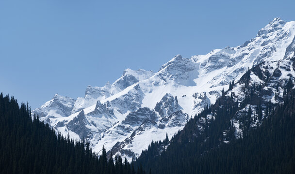 天山