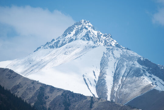 天山