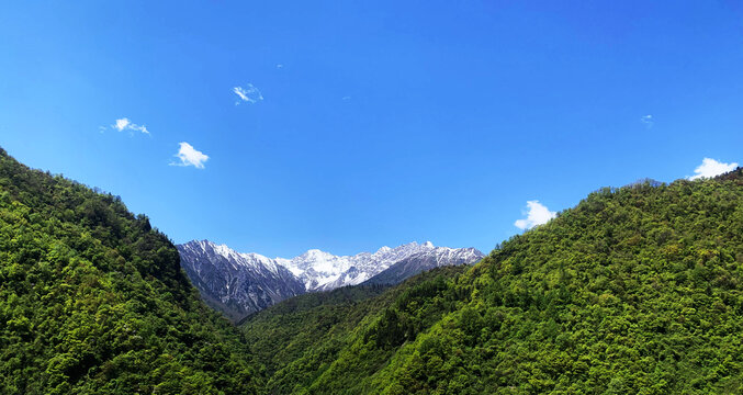 蓝天青山