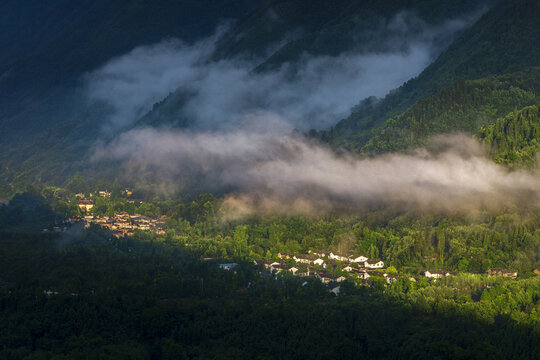 云下山村