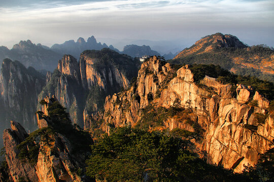 黄山高山山峦