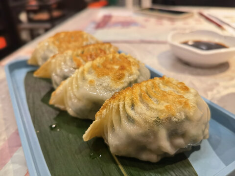 韭菜煎饺