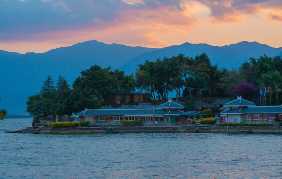 大理洱海夕阳傍晚