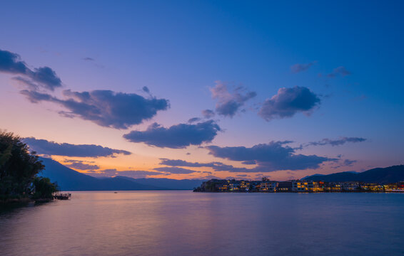 大理洱海夕阳傍晚