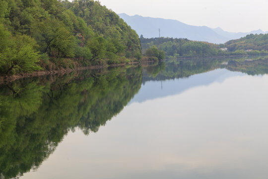 青弋江沿岸山水