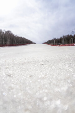 滑雪场的雪道