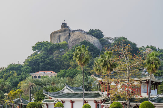 日光岩山峰与菽庄花园建筑群