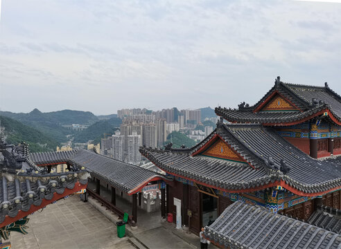 贵阳东山寺远眺