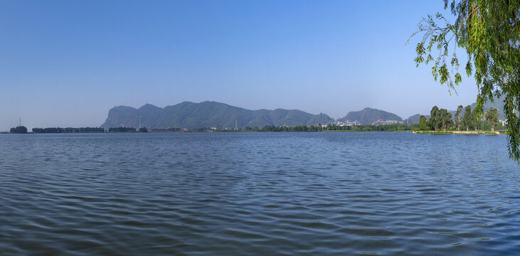 滇池草海全景图