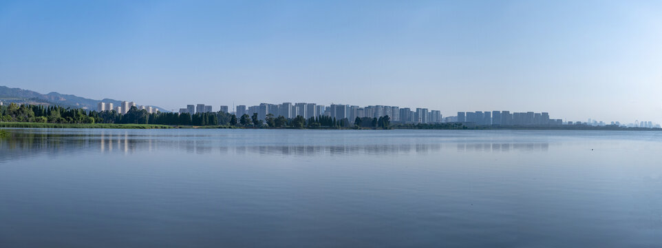 滇池草海全景图