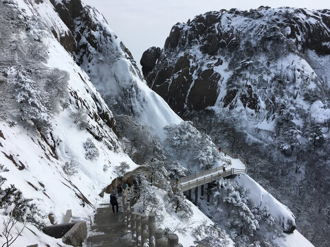 黄山雪景