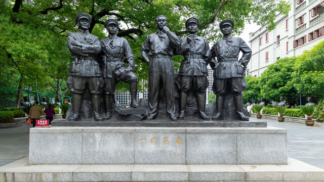 南昌81起义人物雕塑