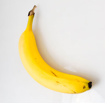 一串香蕉白底图