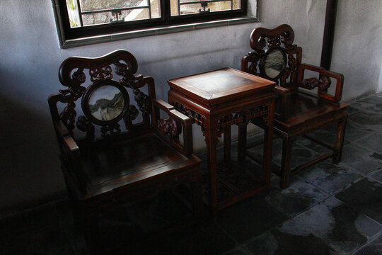 苏州园林中式客堂木椅