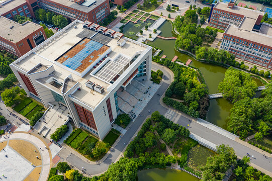 航拍郑州轻工业大学图书馆外景