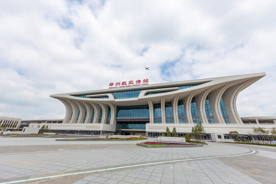 郑州航空港站高铁站房建筑外景