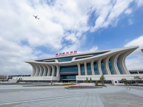 郑州航空港站高铁站房建筑外景