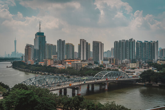 广州珠江河道两岸