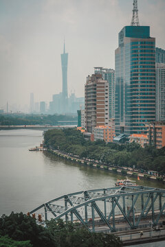 广州珠江河道两岸