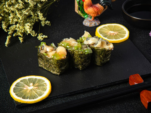 芥末海螺片寿司