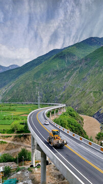 高速公路修建