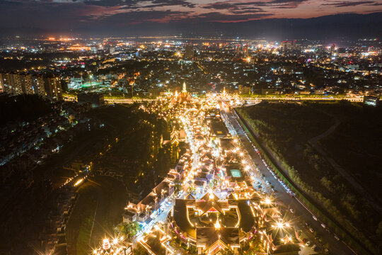 傣族古镇夜景