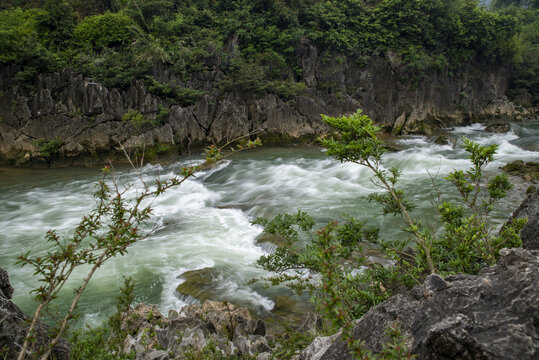 河流激流