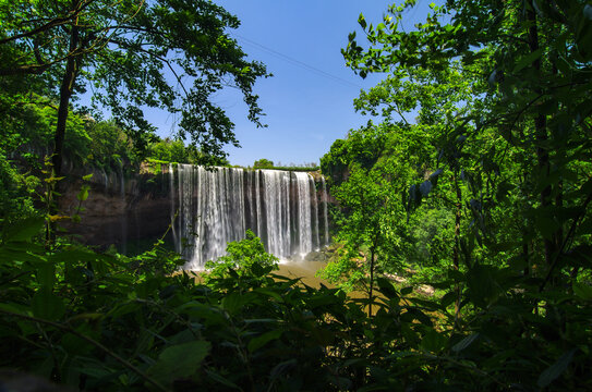 瀑布风景