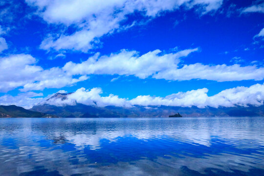 丽江泸沽湖风景区女神山