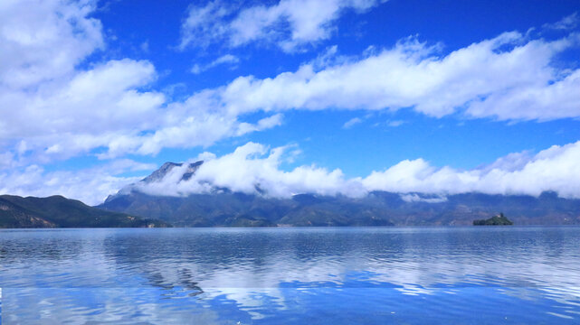 丽江泸沽湖风景区女神山