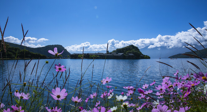 丽江泸沽湖风景区里格岛